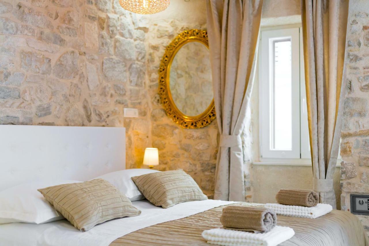 Отель Lux Aurelius In Split Centre Old Town Экстерьер фото